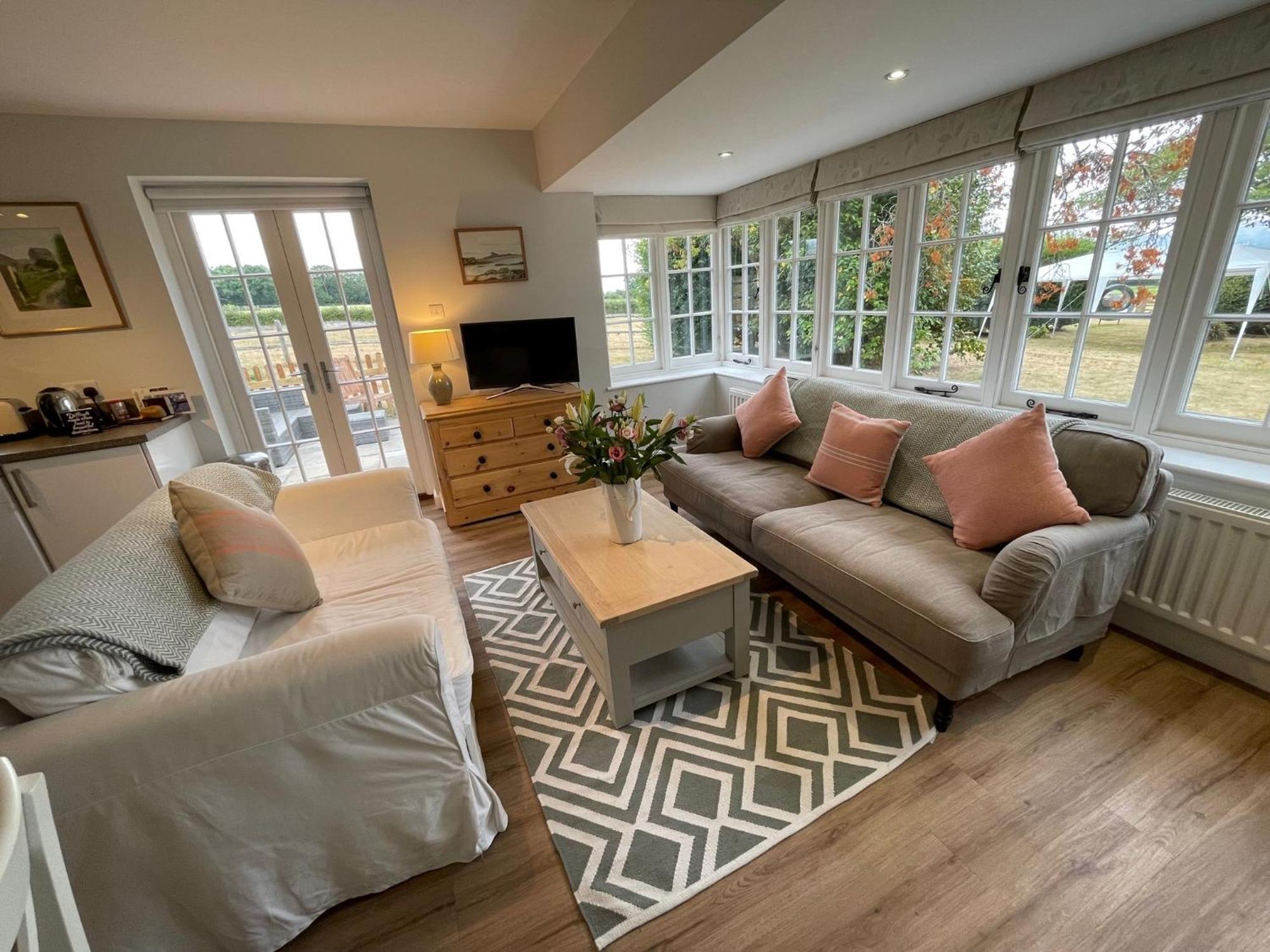 Garden Flat Near Goodwood With Stunning Views Apartment Petersfield Bagian luar foto