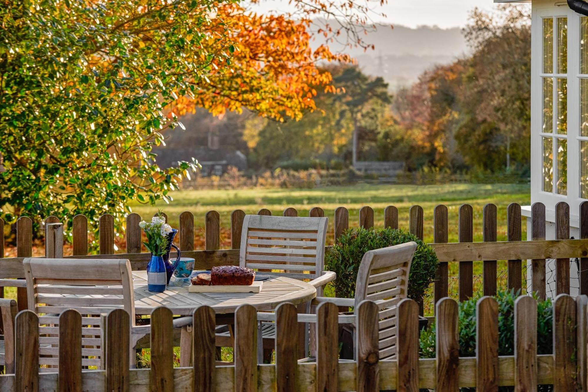Garden Flat Near Goodwood With Stunning Views Apartment Petersfield Bagian luar foto