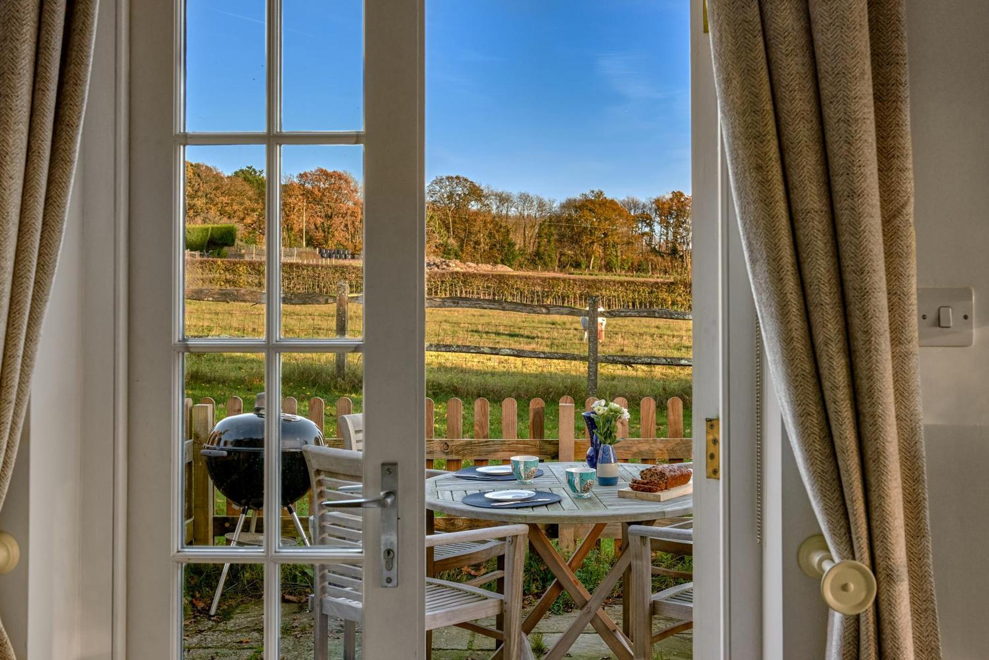 Garden Flat Near Goodwood With Stunning Views Apartment Petersfield Bagian luar foto